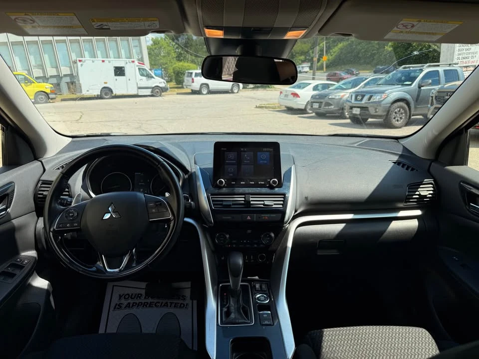 2022 Mitsubishi Eclipse Cross - Image 3 of 10