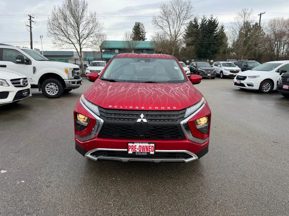 2022 Mitsubishi Eclipse Cross - Image 2 of 12