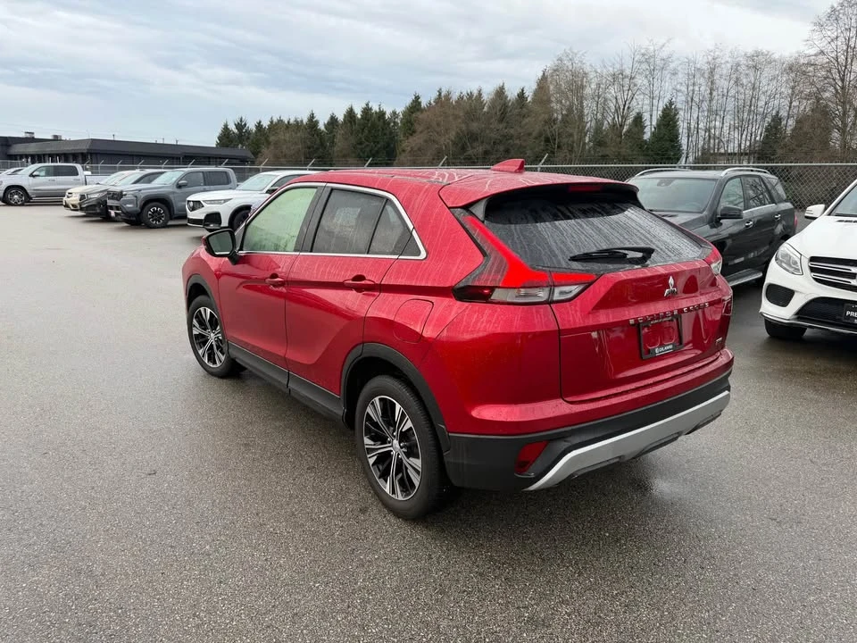 2022 Mitsubishi Eclipse Cross - Image 4 of 12