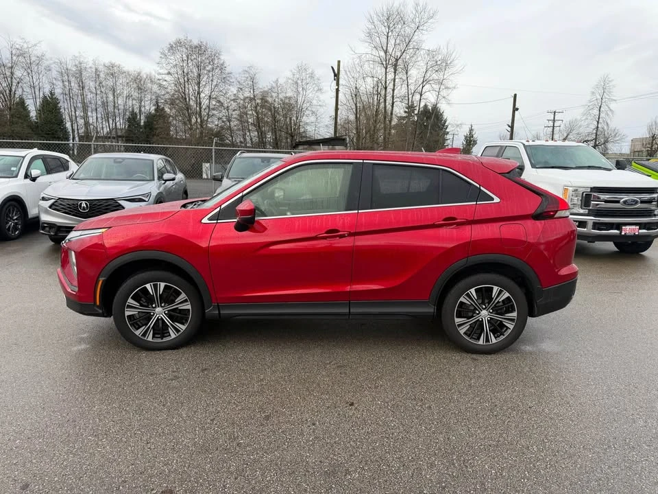 2022 Mitsubishi Eclipse Cross - Image 3 of 12