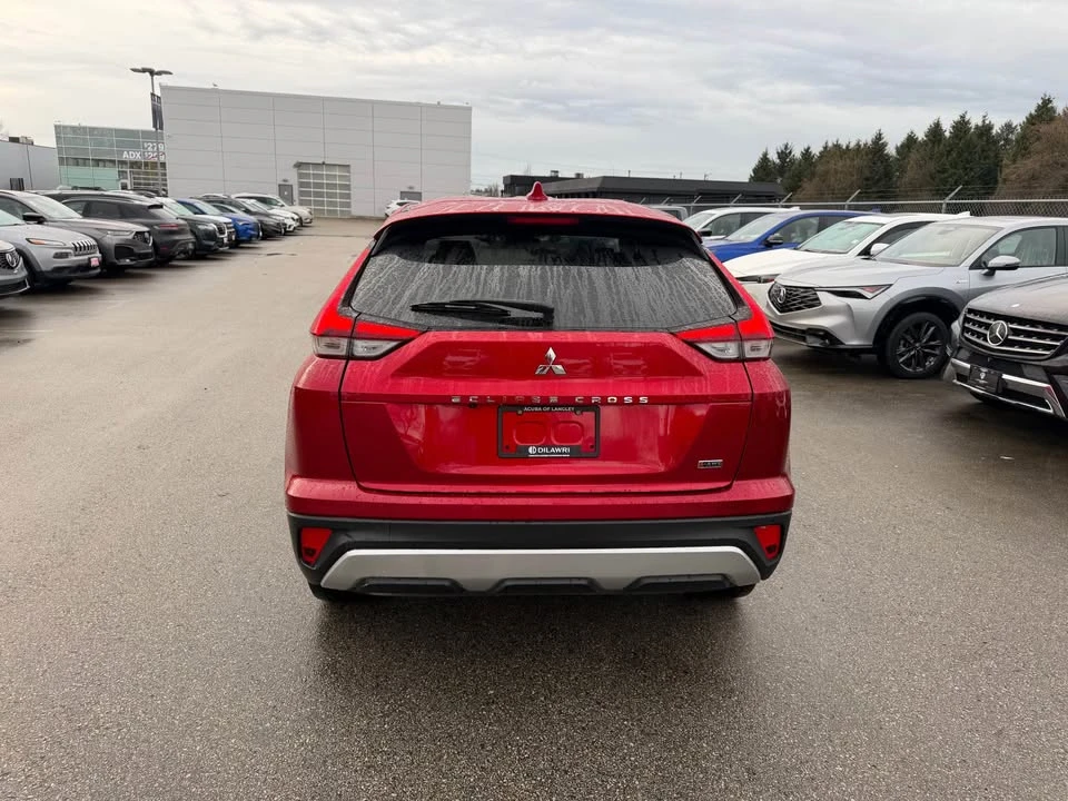 2022 Mitsubishi Eclipse Cross - Image 5 of 12
