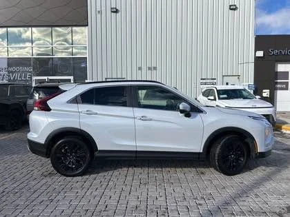 2022 Mitsubishi Eclipse Cross - Image 2 of 13