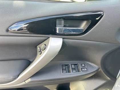 2022 Mitsubishi Eclipse Cross - Image 9 of 13