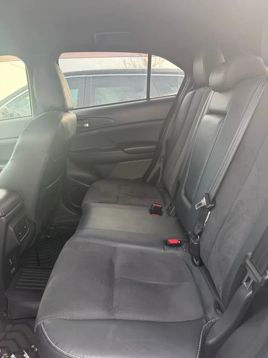 2022 Mitsubishi Eclipse Cross - Image 12 of 14