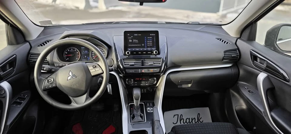 2022 Mitsubishi Eclipse Cross - Image 8 of 9