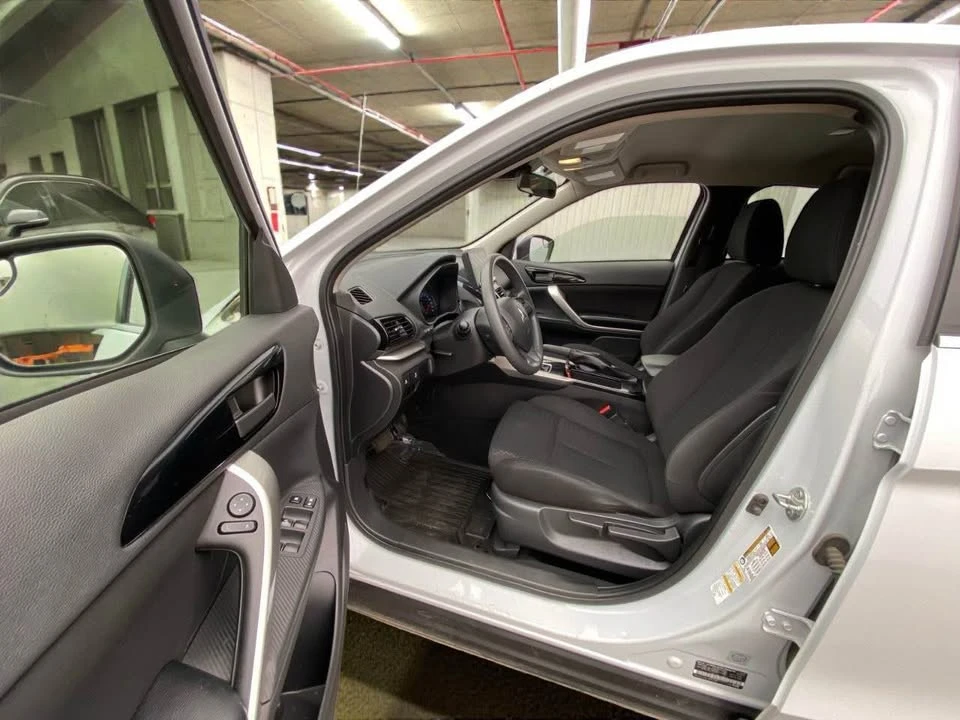 2022 Mitsubishi Eclipse Cross - Image 4 of 6