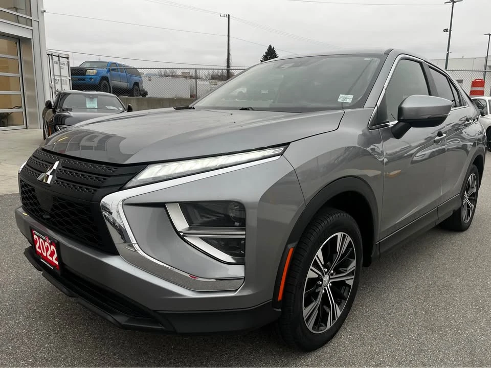 2022 Mitsubishi Eclipse Cross - Image 2 of 15