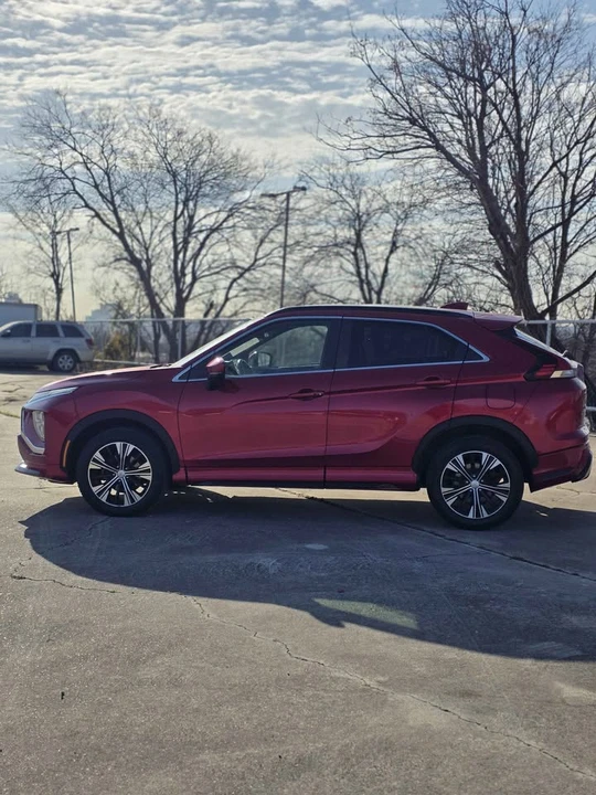 2022 Mitsubishi Eclipse Cross - Image 4 of 12