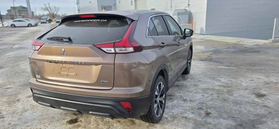 2022 Mitsubishi Eclipse Cross - Image 3 of 9