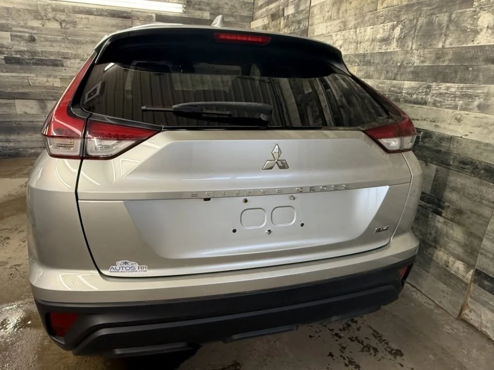 2022 Mitsubishi Eclipse Cross - Image 11 of 16
