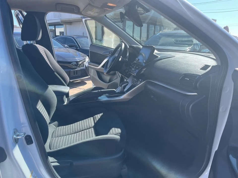 2022 Mitsubishi Eclipse Cross - Image 17 of 19