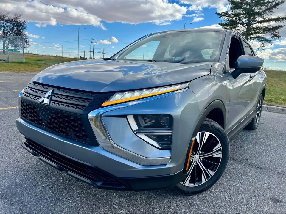 2022 Mitsubishi Eclipse Cross - Image 2 of 17