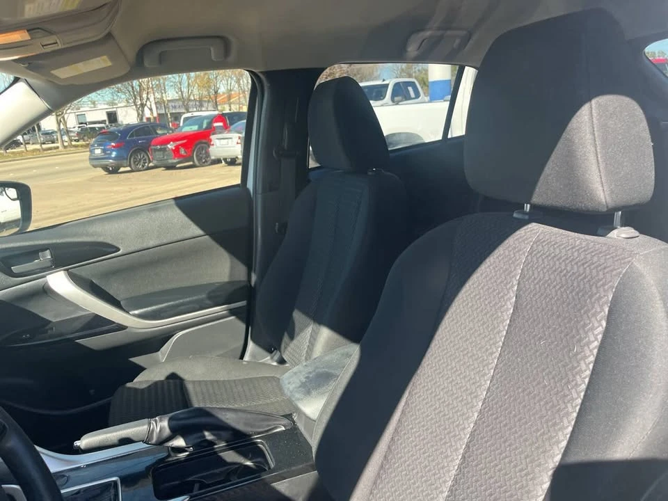 2022 Mitsubishi Eclipse Cross - Image 11 of 19