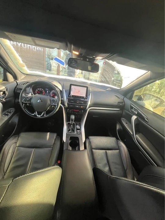 2022 Mitsubishi Eclipse Cross - Image 2 of 6