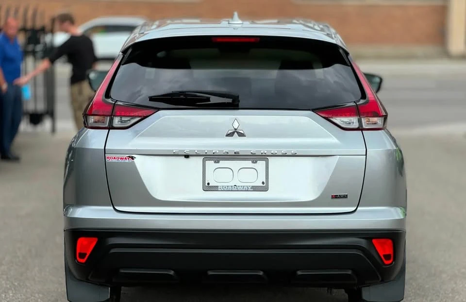 2022 Mitsubishi Eclipse Cross - Image 5 of 14