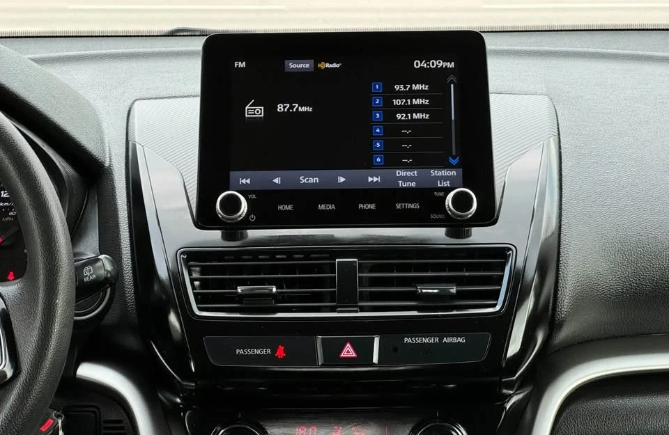 2022 Mitsubishi Eclipse Cross - Image 11 of 14