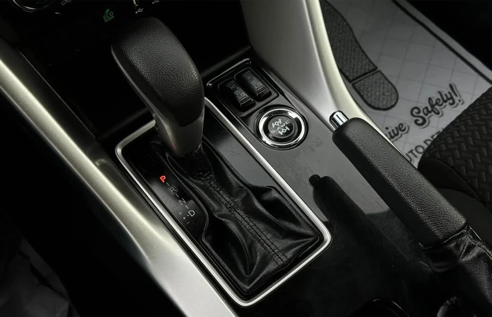 2022 Mitsubishi Eclipse Cross - Image 14 of 14