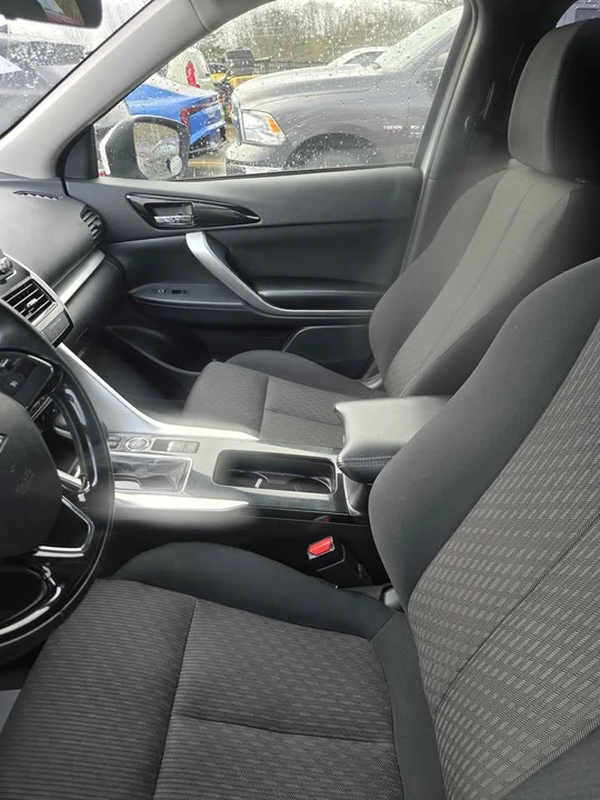 2022 Mitsubishi Eclipse Cross - Image 6 of 7