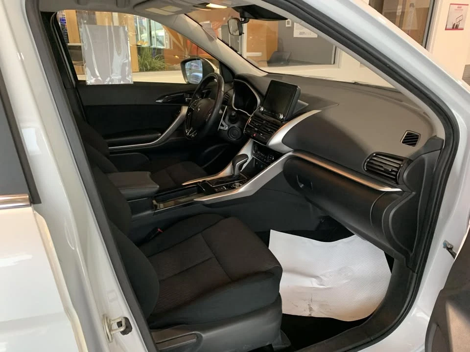 2022 Mitsubishi Eclipse Cross - Image 6 of 20