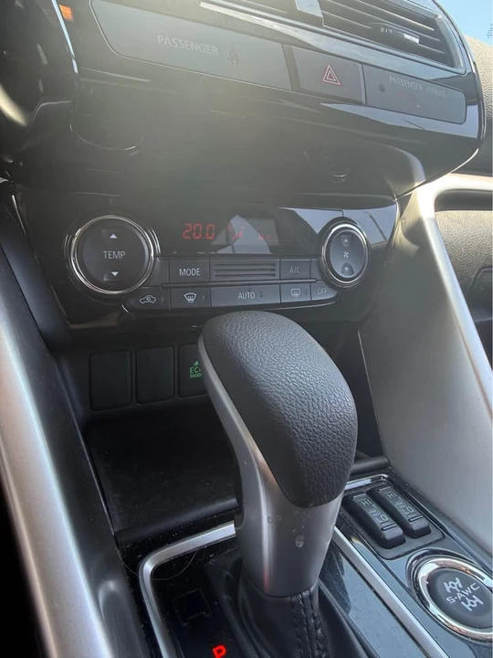 2022 Mitsubishi Eclipse Cross - Image 6 of 8
