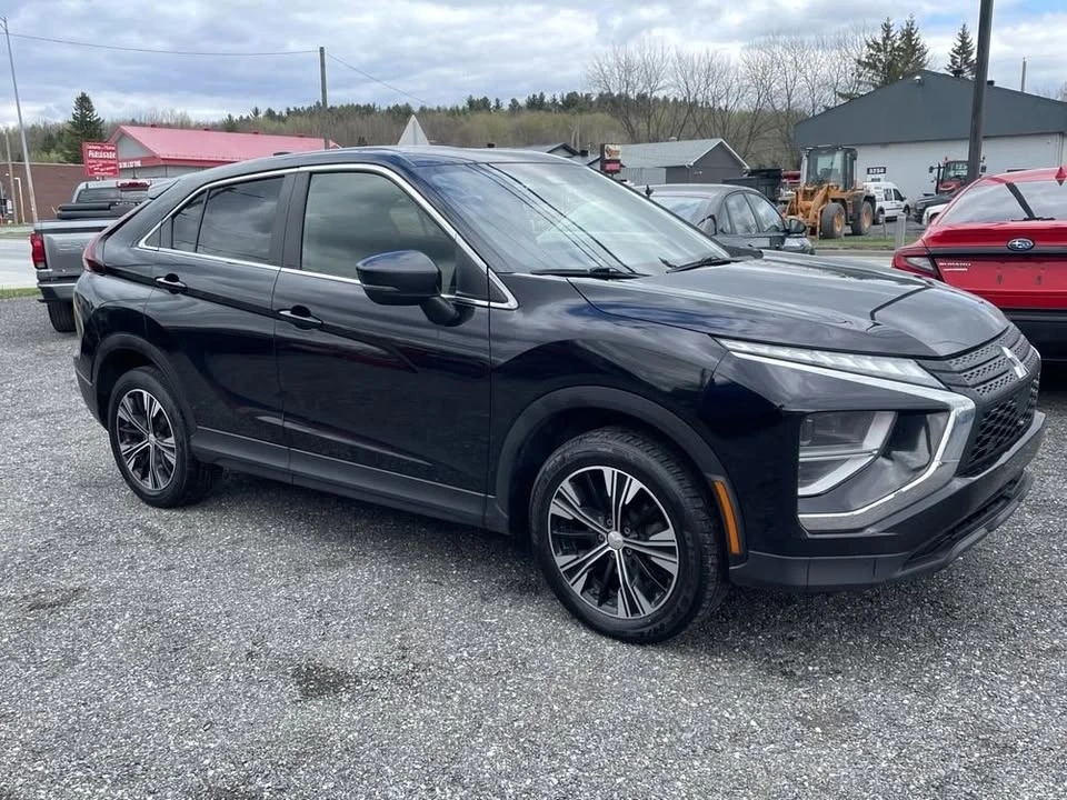 2022 Mitsubishi Eclipse Cross - Image 3 of 10