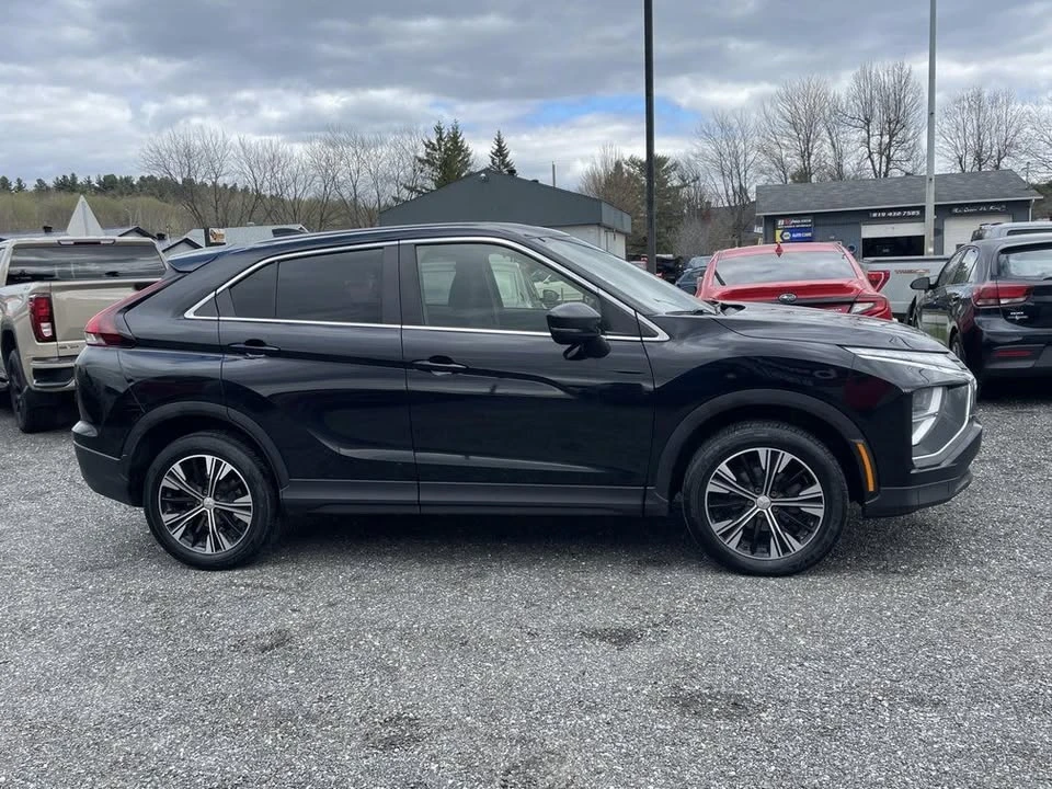 2022 Mitsubishi Eclipse Cross - Image 8 of 10