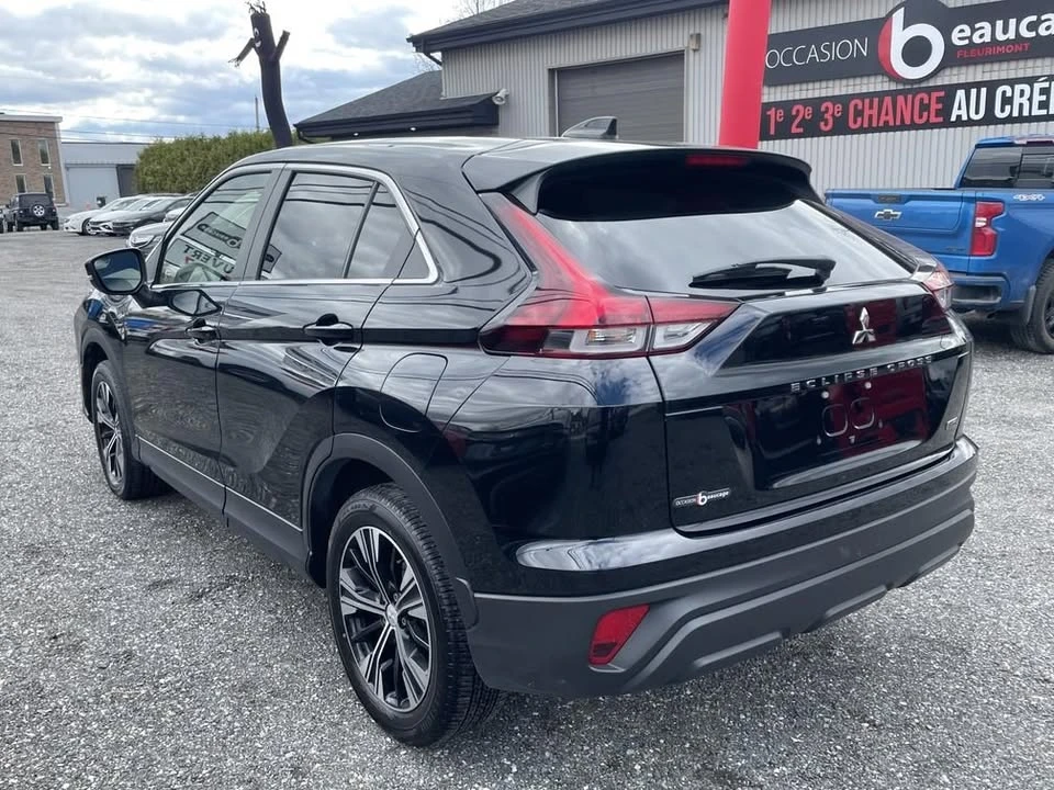 2022 Mitsubishi Eclipse Cross - Image 5 of 10