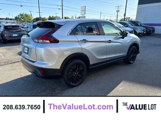 2022 Mitsubishi Eclipse Cross - Image 4 of 20