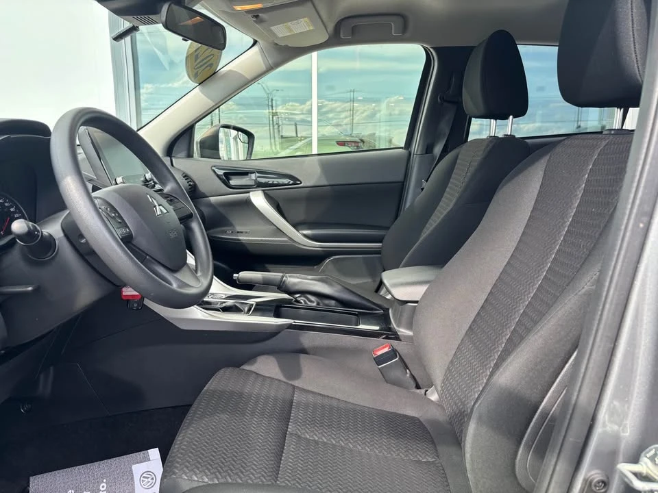 2022 Mitsubishi Eclipse Cross - Image 7 of 11
