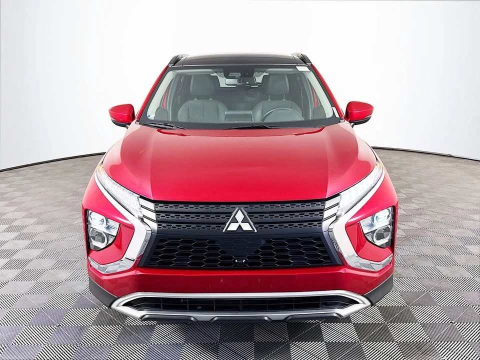 2022 Mitsubishi Eclipse Cross - Image 2 of 19