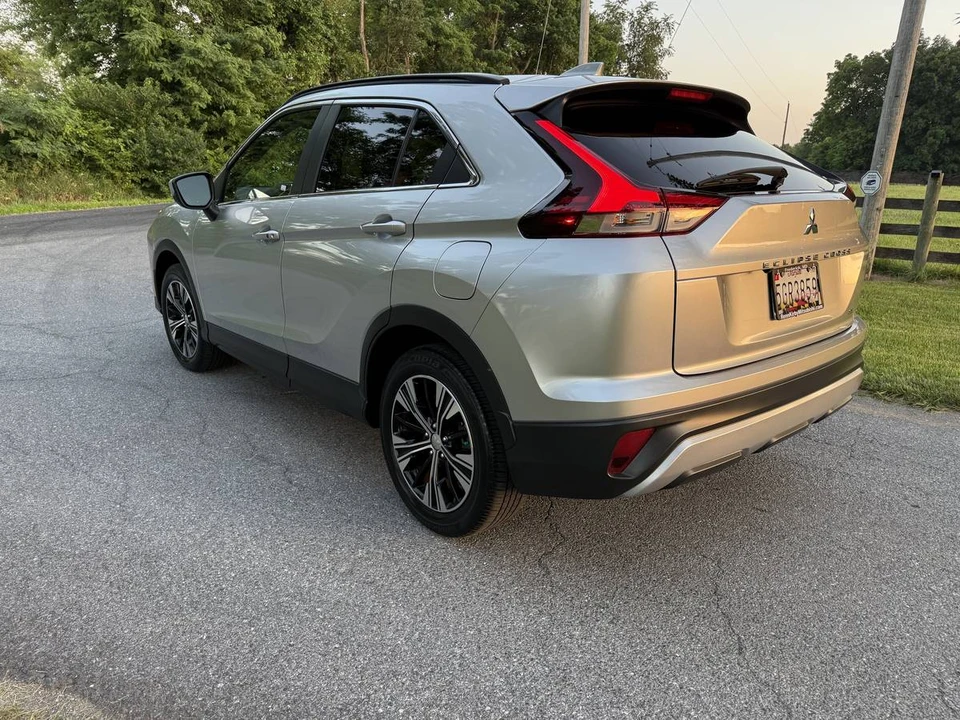 2022 Mitsubishi Eclipse Cross - Image 7 of 24