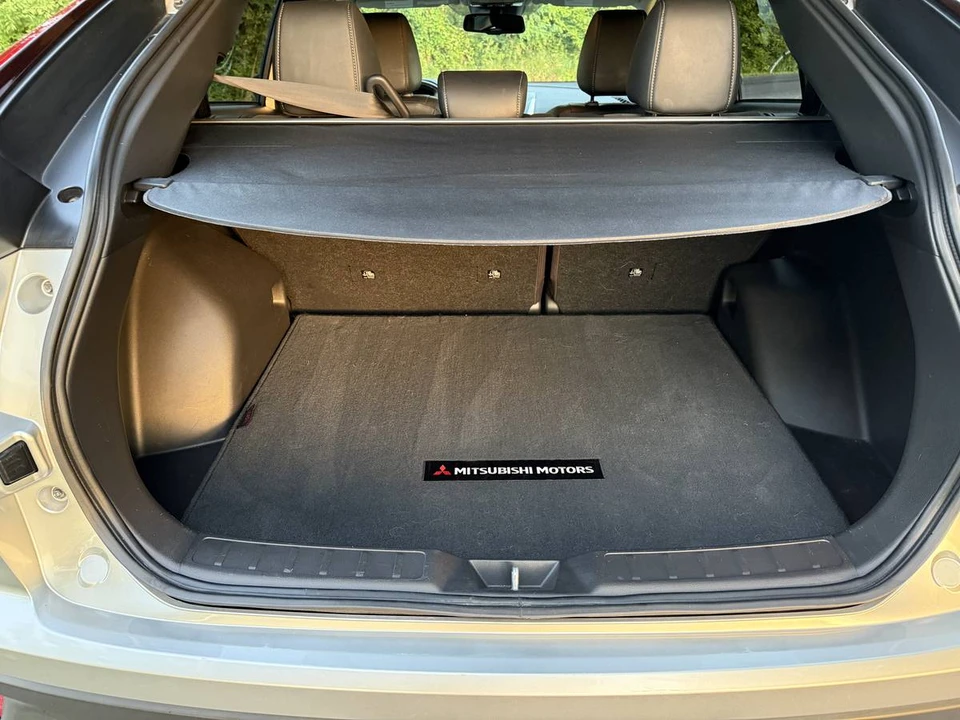 2022 Mitsubishi Eclipse Cross - Image 9 of 24