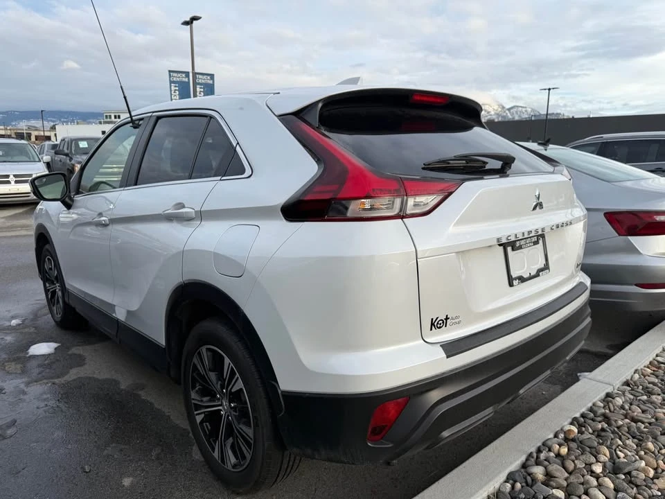 2022 Mitsubishi Eclipse Cross - Image 6 of 9
