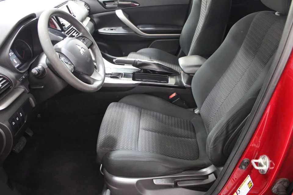 2022 Mitsubishi Eclipse Cross - Image 5 of 20