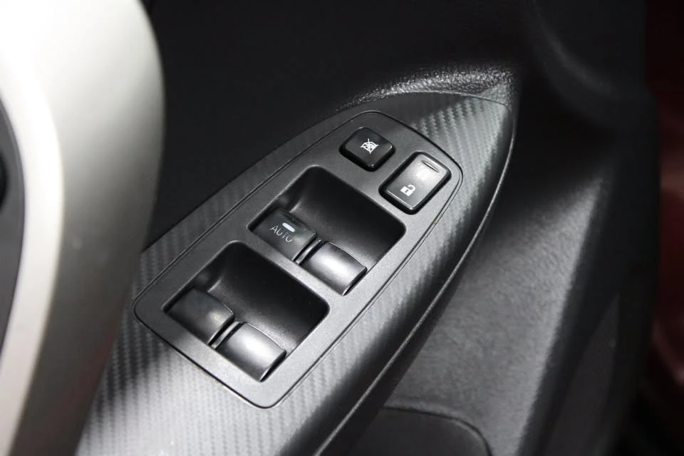 2022 Mitsubishi Eclipse Cross - Image 4 of 20