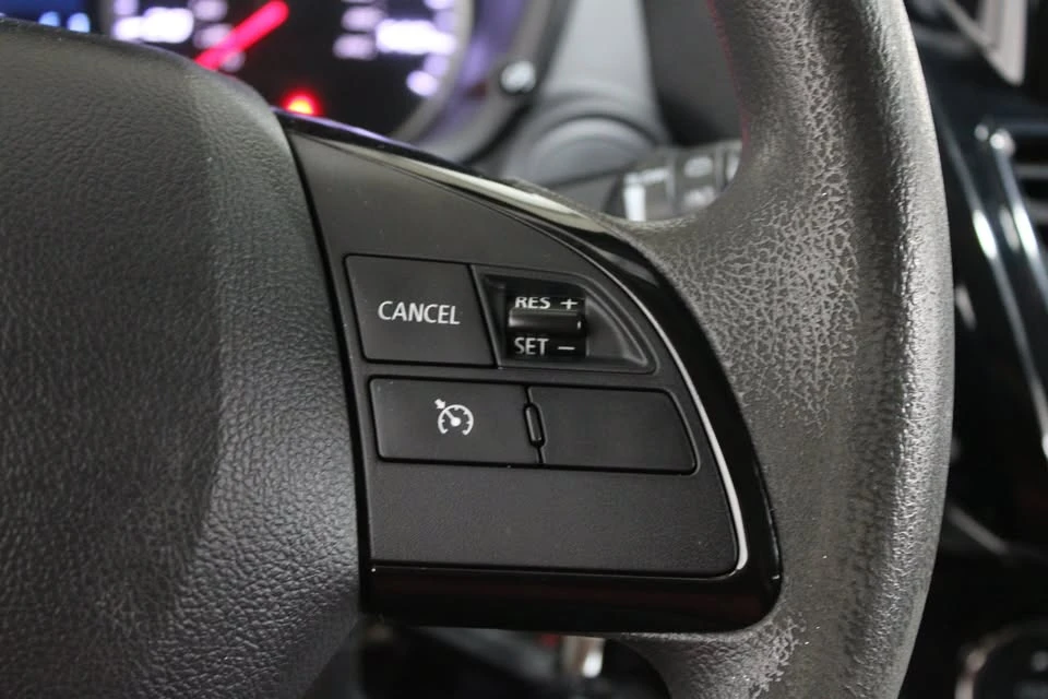 2022 Mitsubishi Eclipse Cross - Image 9 of 20