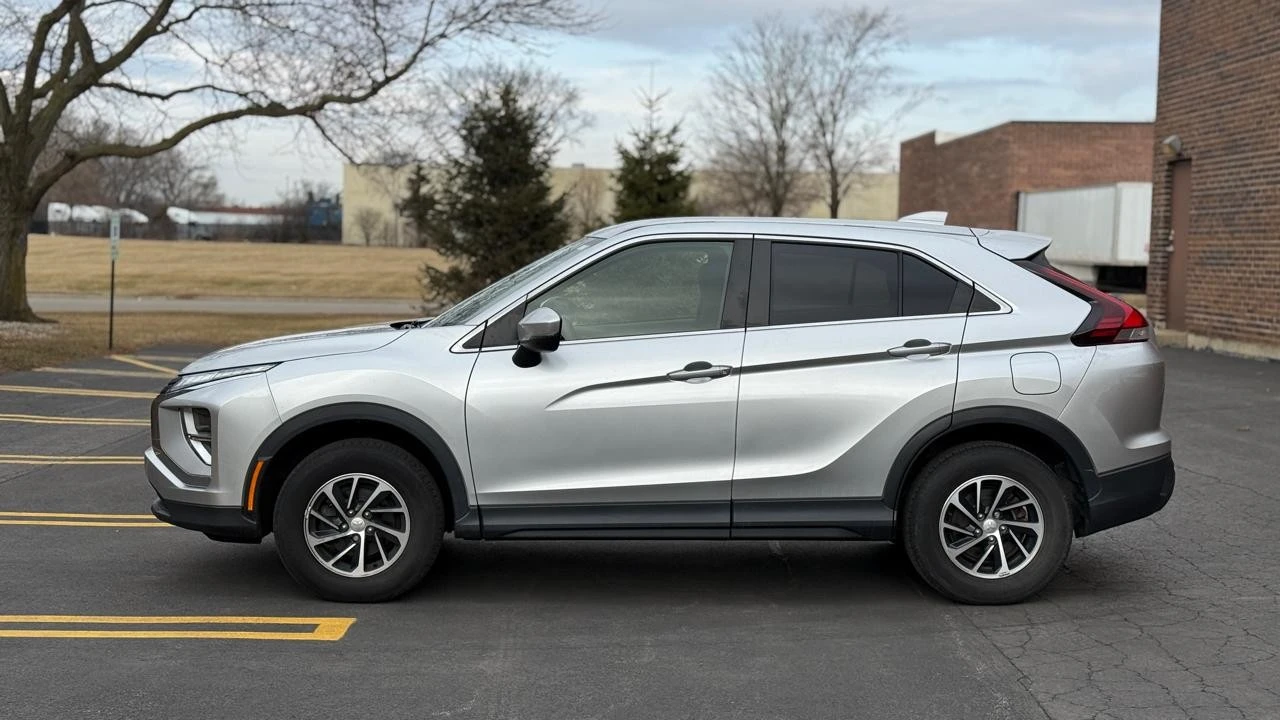 2022 Mitsubishi Eclipse Cross - Image 4 of 21