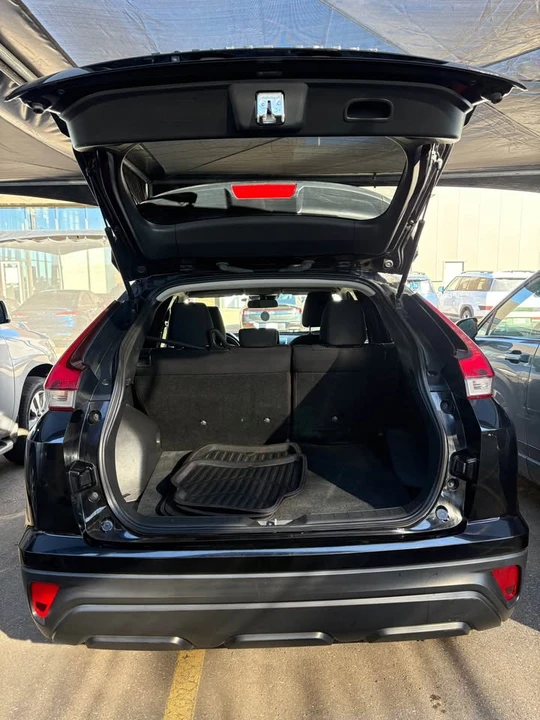 2022 Mitsubishi Eclipse Cross - Image 18 of 19