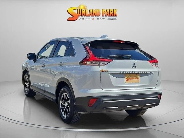 2022 Mitsubishi Eclipse Cross - Image 4 of 20