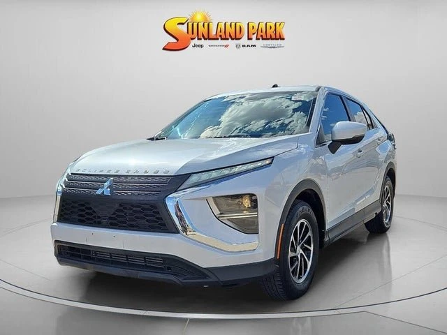 2022 Mitsubishi Eclipse Cross - Image 2 of 20