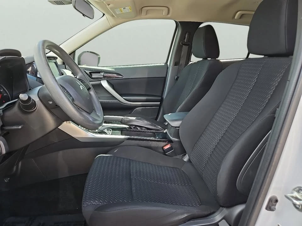 2022 Mitsubishi Eclipse Cross - Image 12 of 20