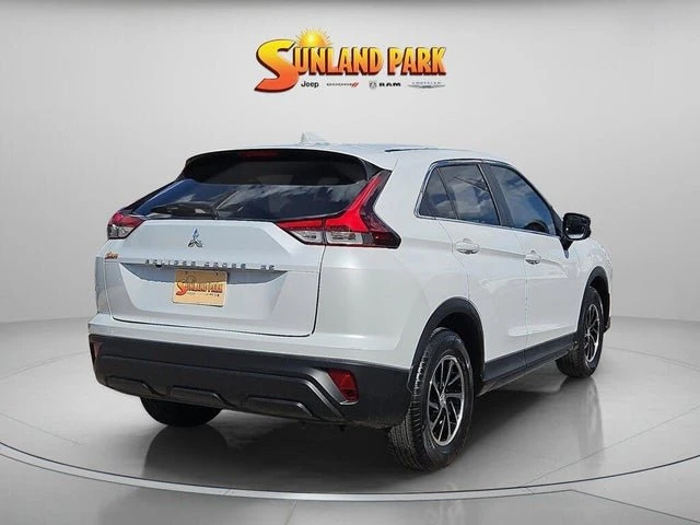 2022 Mitsubishi Eclipse Cross - Image 5 of 20