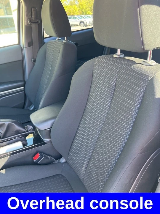 2022 Mitsubishi Eclipse Cross - Image 14 of 21
