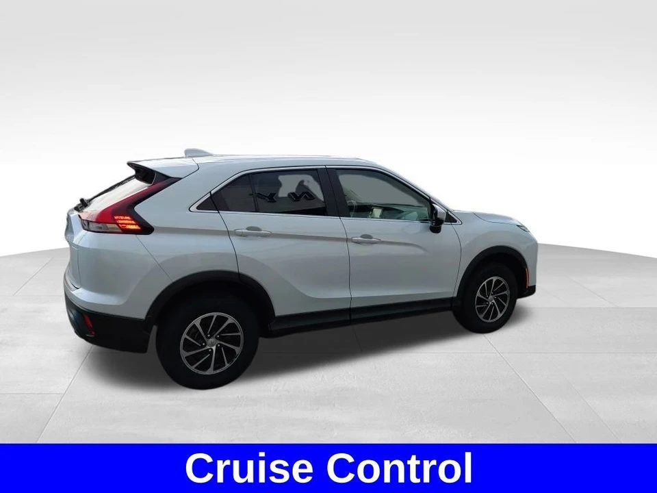 2022 Mitsubishi Eclipse Cross - Image 9 of 21