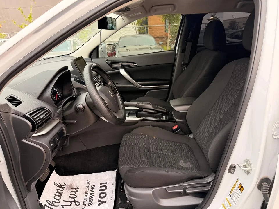 2022 Mitsubishi Eclipse Cross - Image 7 of 14