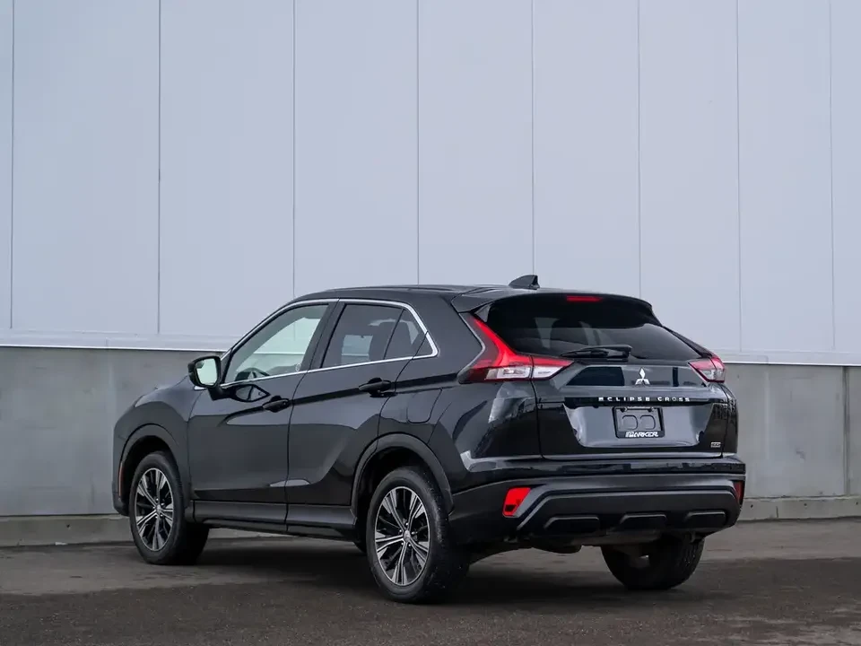 2022 Mitsubishi Eclipse Cross - Image 17 of 20