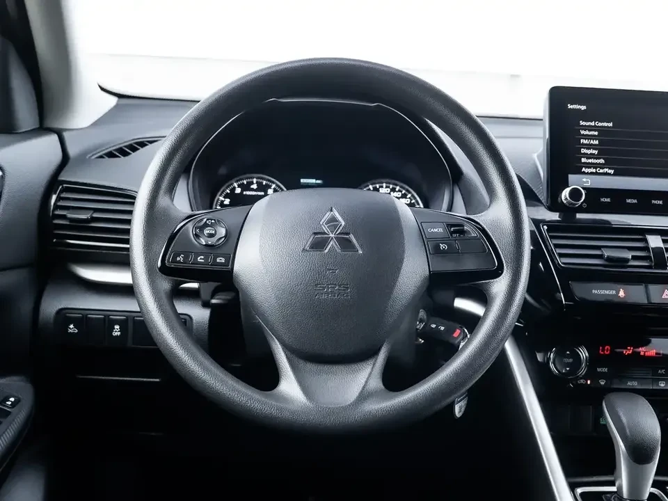 2022 Mitsubishi Eclipse Cross - Image 13 of 20