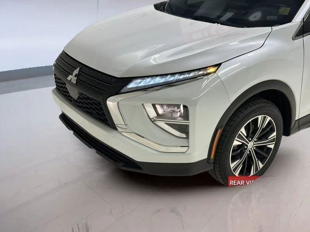 2022 Mitsubishi Eclipse Cross - Image 3 of 20