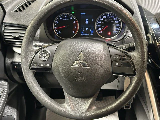 2022 Mitsubishi Eclipse Cross - Image 12 of 20