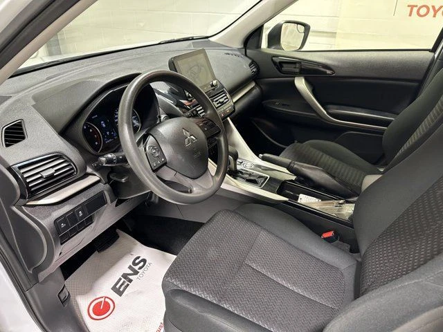 2022 Mitsubishi Eclipse Cross - Image 16 of 20